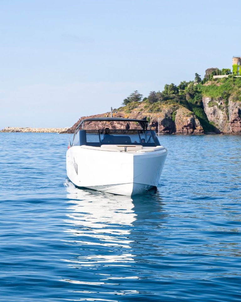 BB Yachts Elba 35 2025 — motor boat used 2025, for sale in Rivière Noire, Mauritius